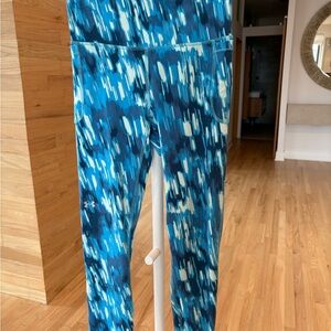 Under Armour leggings small